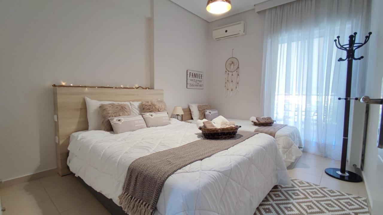 Rock & Roll 2 - Modern Apartment In Trikala Extérieur photo