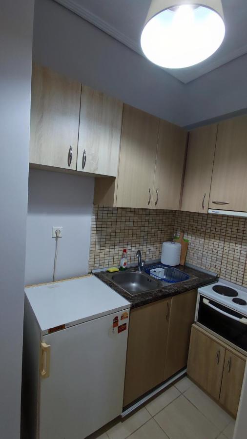 Rock & Roll 2 - Modern Apartment In Trikala Extérieur photo
